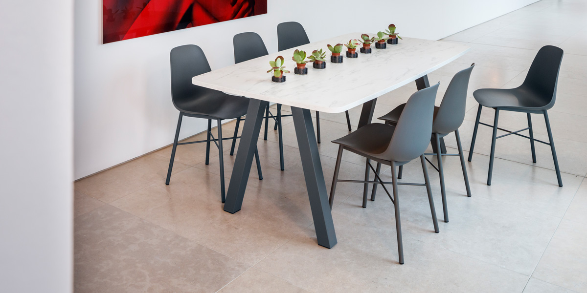 Ensemble tafel Veneto en stoelen Cloë