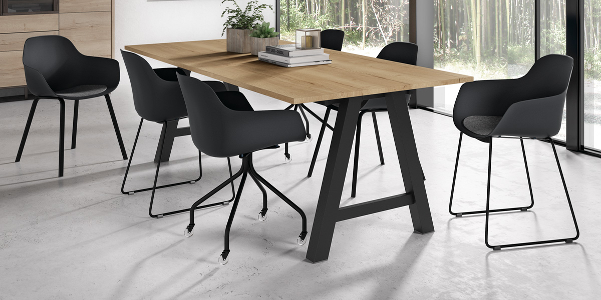 Ensemble tafel Alegro en stoelen Bora, Horta, Zora met Pad Cloë